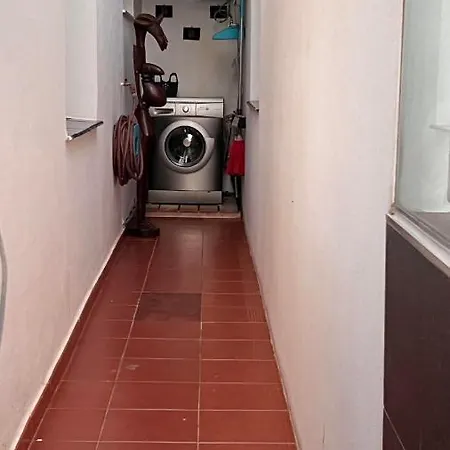 Apartamento Estudio Agradable, Con Jacuzzi, Terraza Y Barbacoa, Totalmente Independiente