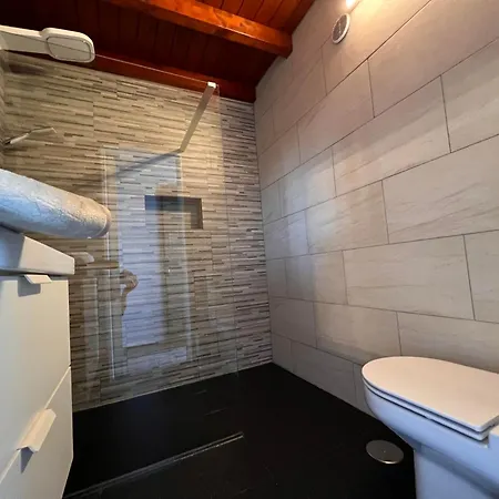 Estudio Agradable, Con Jacuzzi, Terraza Y Barbacoa, Totalmente Independiente شقة كوراليهو